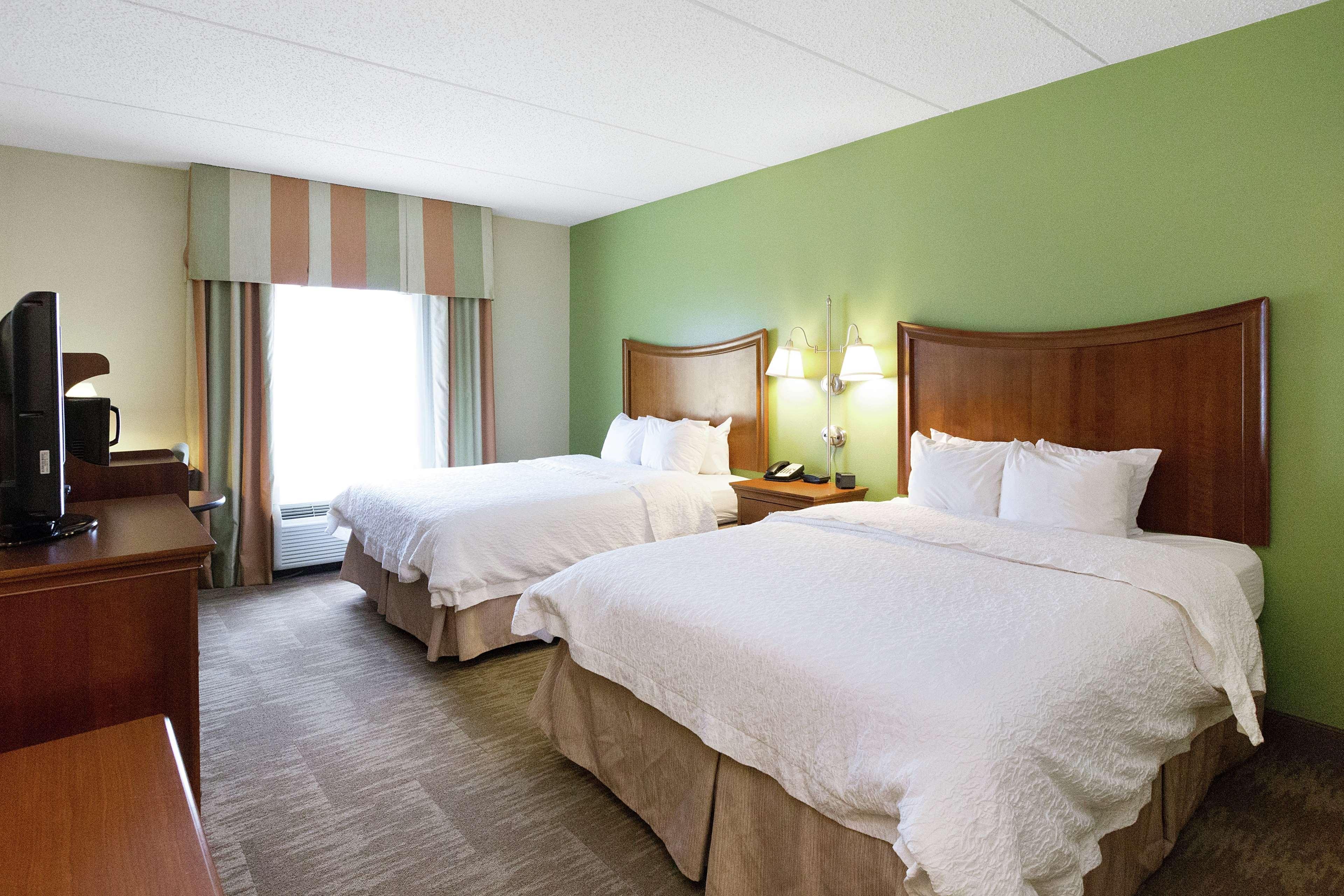 Hampton & Hotel 3*